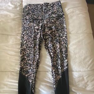 Lululemon Wunder Under Crop Roll down sz6